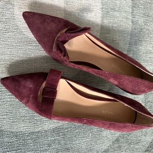 Ann Taylor Suede burgundy heels 6.5